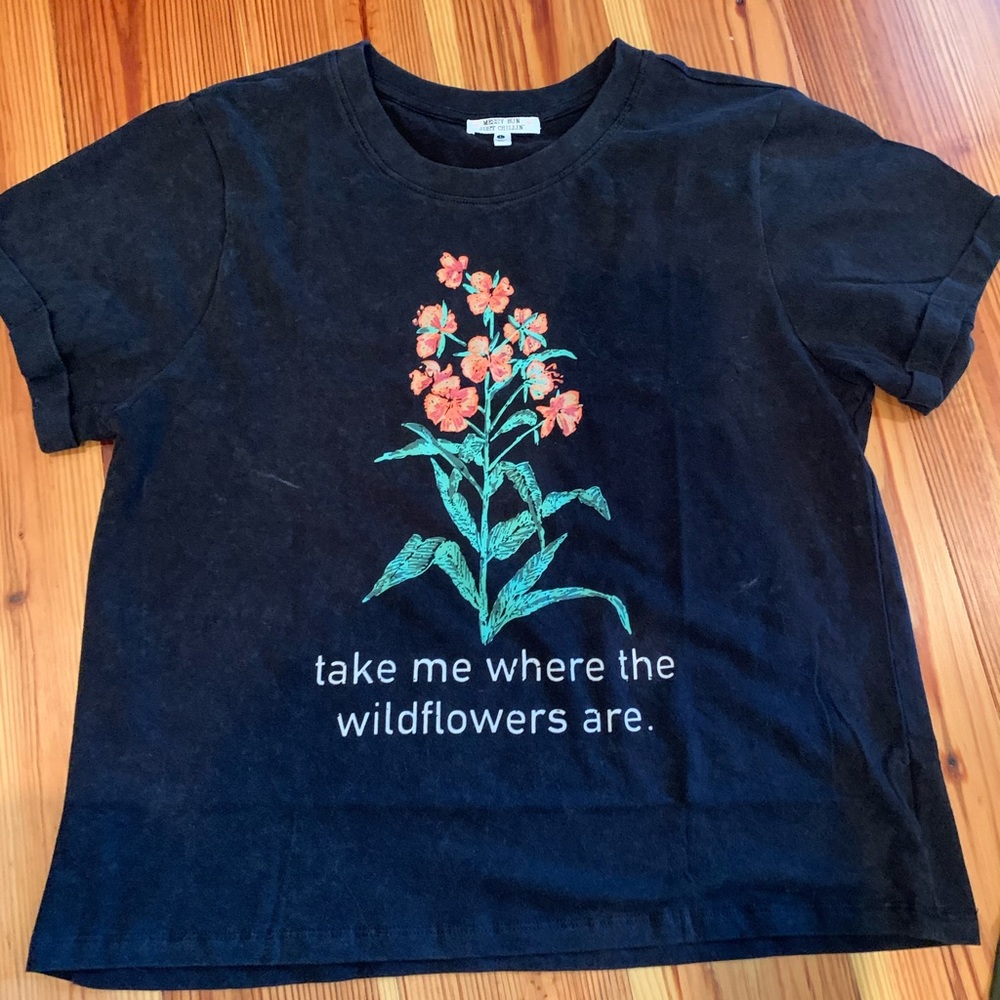 Cute graphic tee